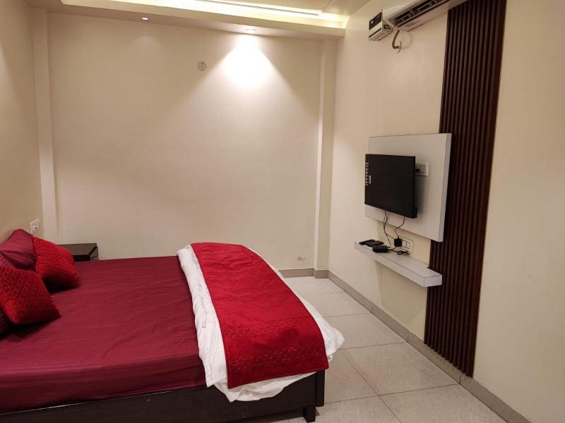 Sun Moon Residency And Apartments, Hotels In Rohini Delhi  Buitenkant foto