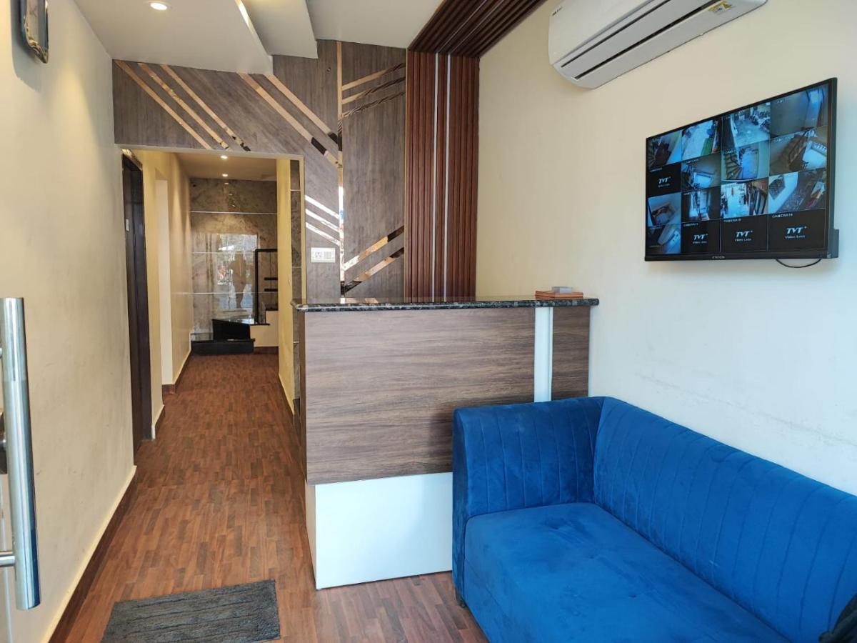 Sun Moon Residency And Apartments, Hotels In Rohini Delhi  Buitenkant foto